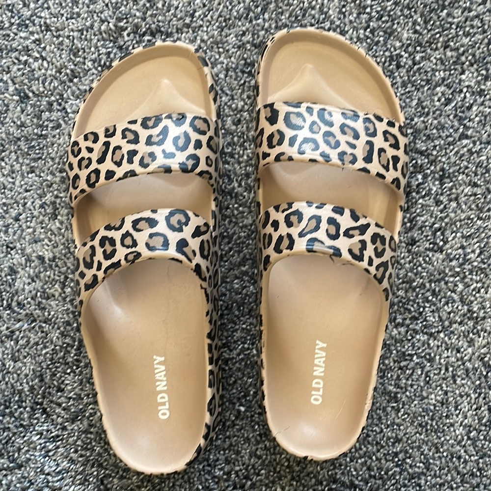 Old Navy Sandals - Cheetah print - size 7 - never worn